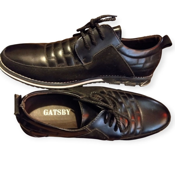 Elegant Black Oxford Shoes for Men - Picture 4 of 5